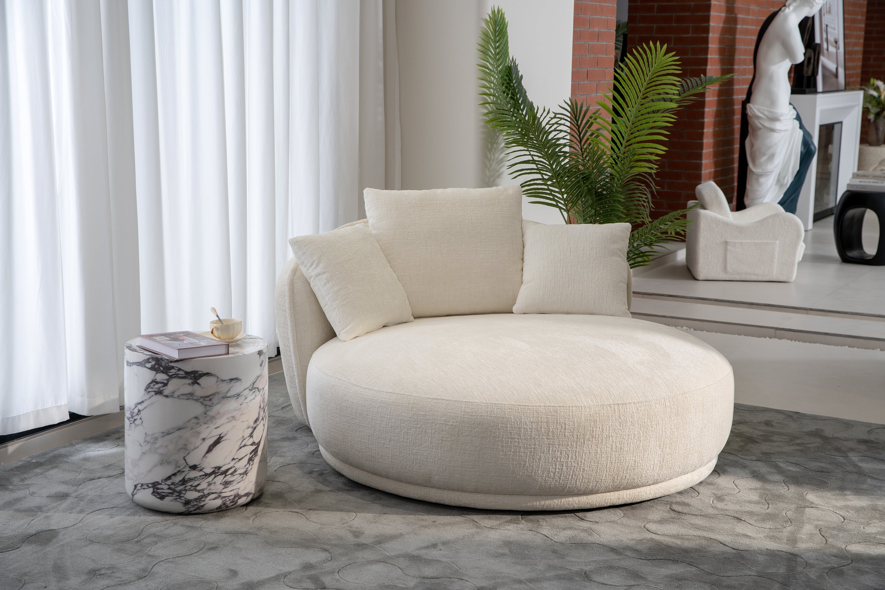 Love Seat / Daybed – Soft Curve Design