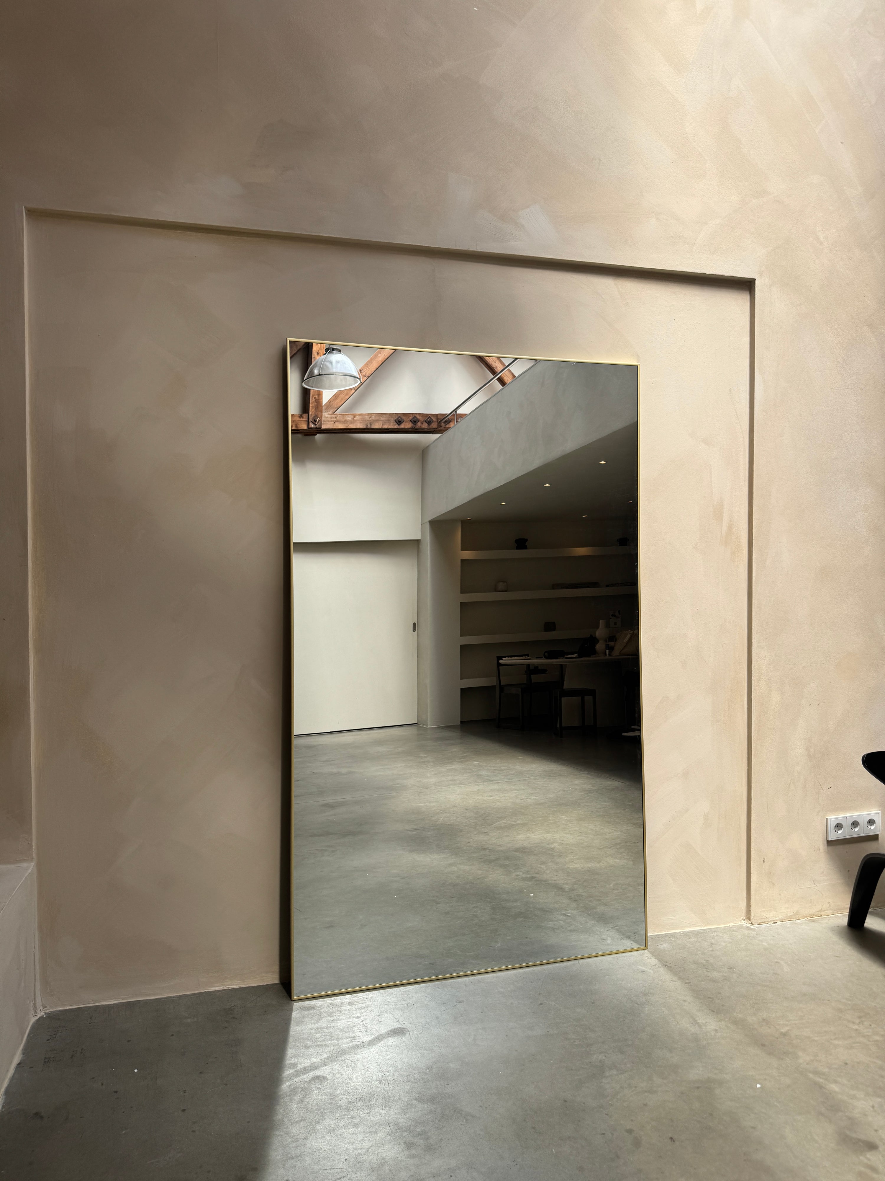 MEGA GROTE SPIEGEL AURA | 200 cm x 120 cm goud