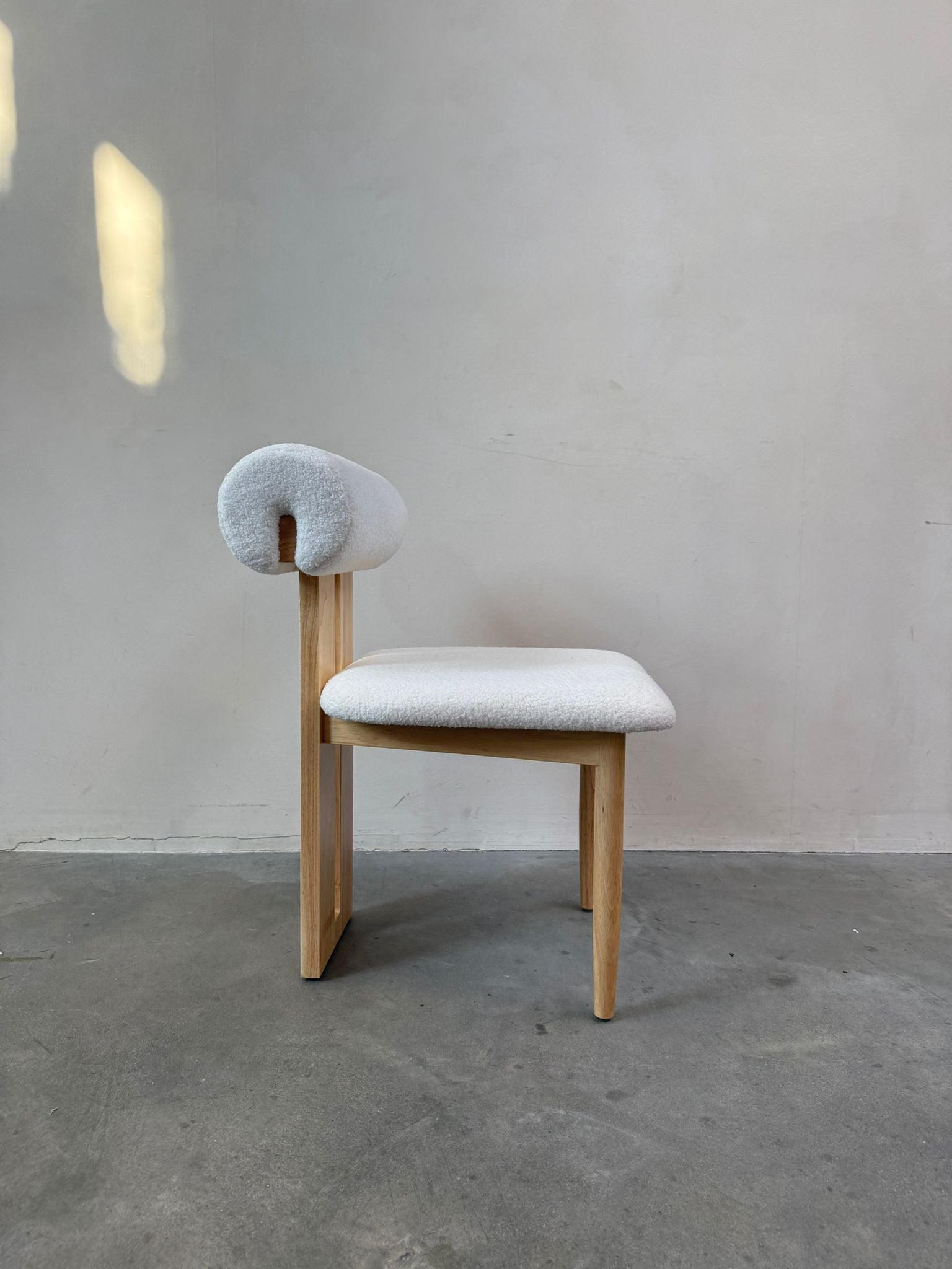 Japandi Eikenhouten Eetkamerstoel