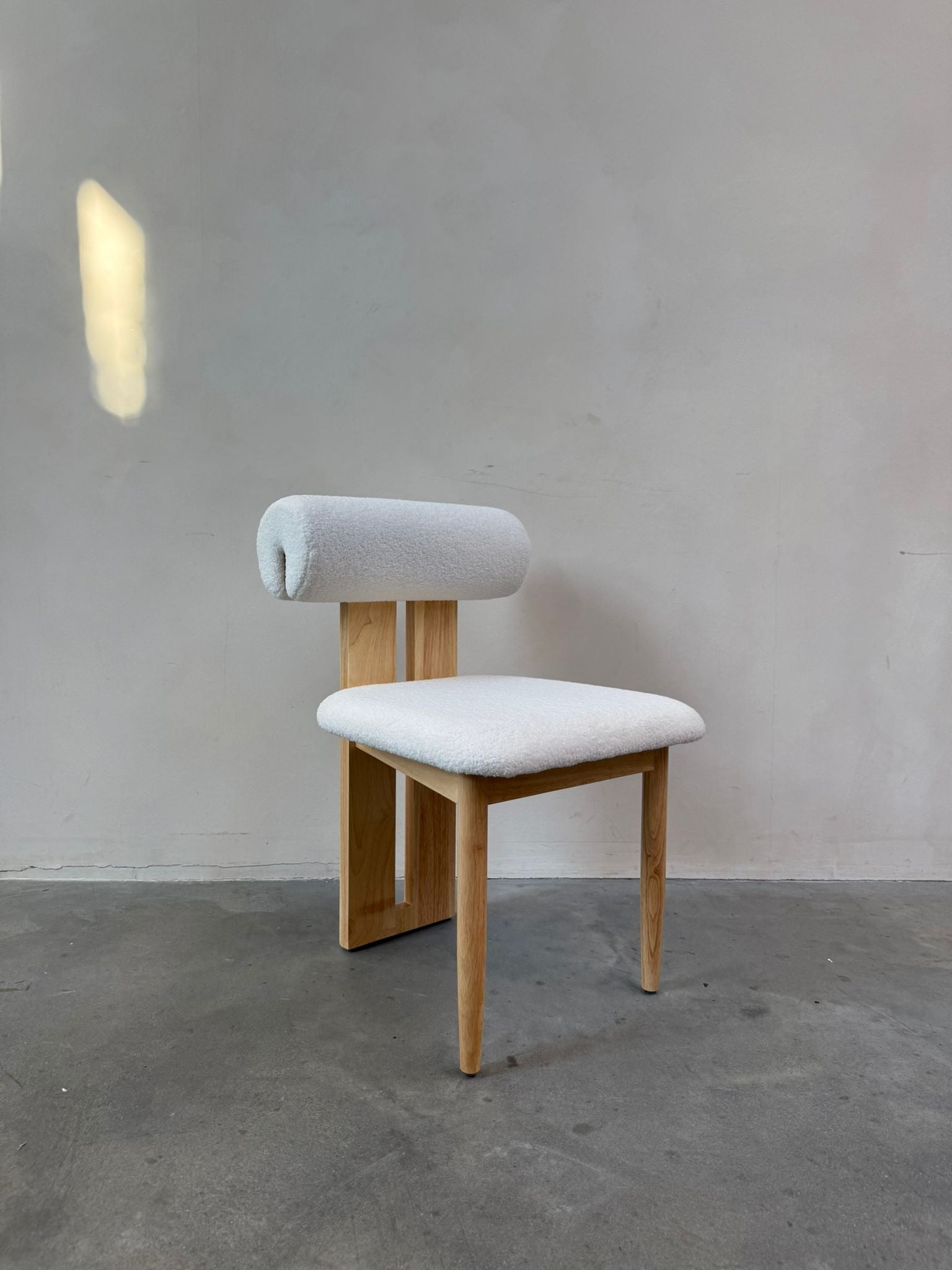 Japandi Eikenhouten Eetkamerstoel